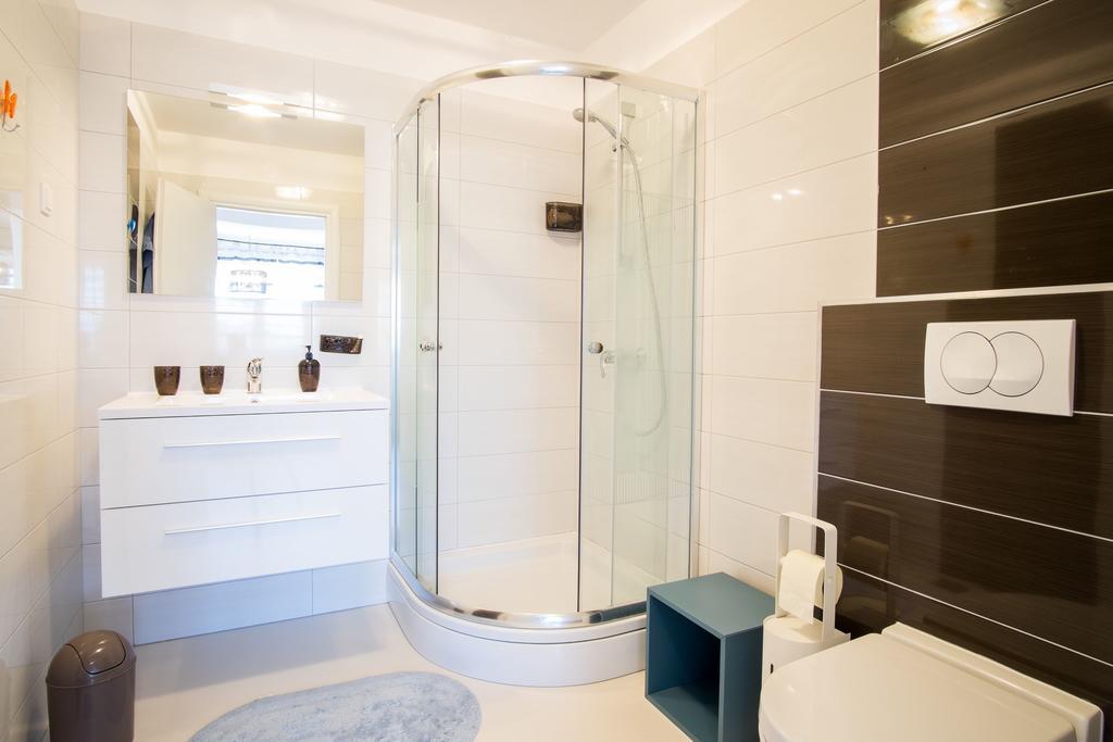 Luxury Spa Apartment Luna نجيفيش الغرفة الصورة