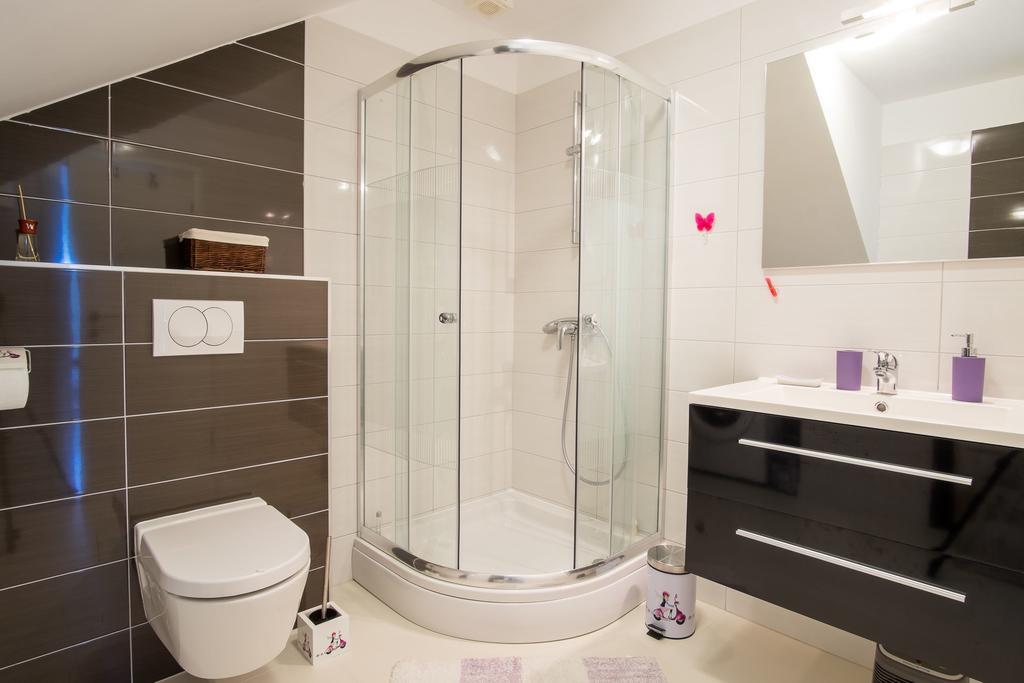 Luxury Spa Apartment Luna نجيفيش الغرفة الصورة