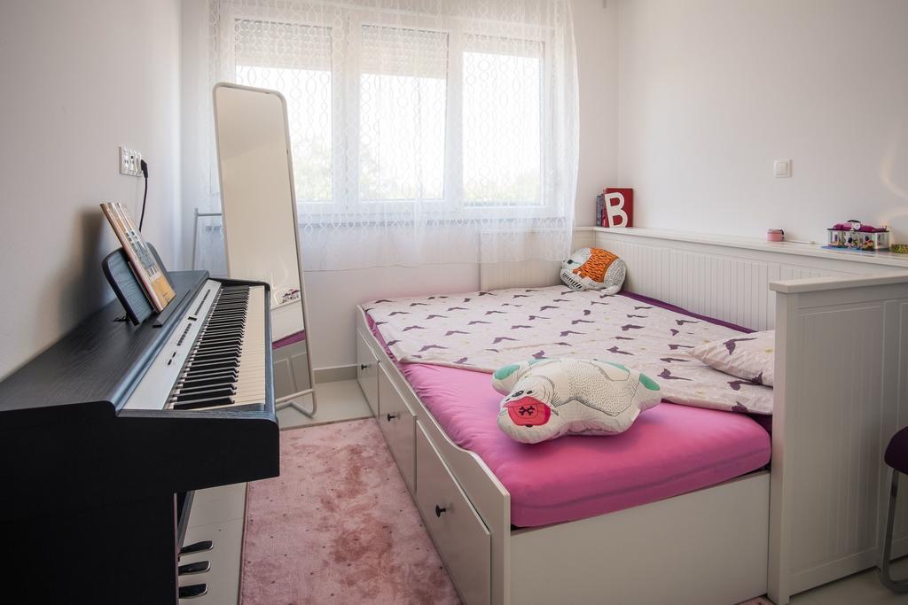 Luxury Spa Apartment Luna نجيفيش الغرفة الصورة