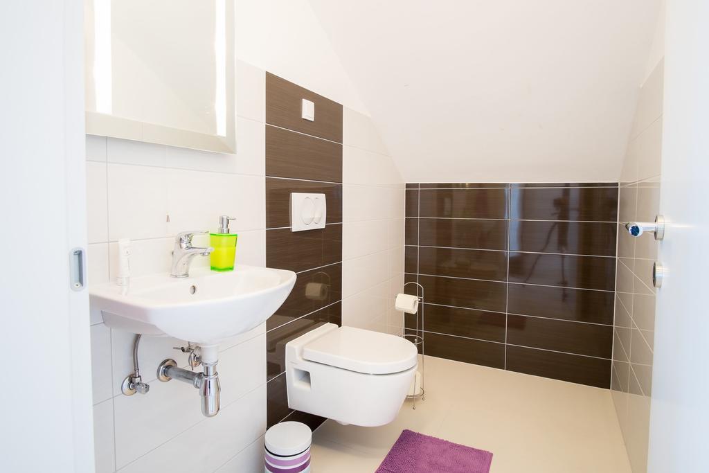 Luxury Spa Apartment Luna نجيفيش الغرفة الصورة